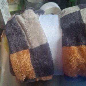 Plaid Fleece Blanket